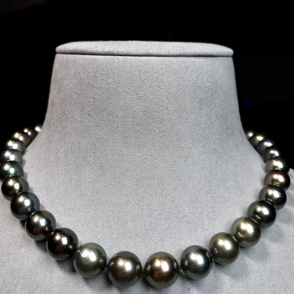 Multi Colour Green tone Tahitian Pearl Necklace with 18k Gold Clasp