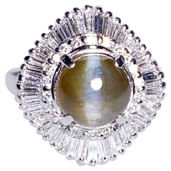 4.2 Ct Cat's Eye Chrysoberyl and Diamond Cocktail Ring in Pt 900 Platinum