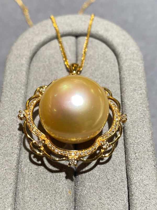 17.2 mm Golden South Sea Pearl and Diamond Pendant in 18K Yellow Gold