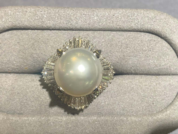 Australian White South Sea Pearl and Diamond Ring in Pt 900 Platinum