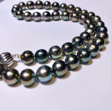 Green Colour Black tone Tahitian Pearl Necklace with 18k Gold Clasp