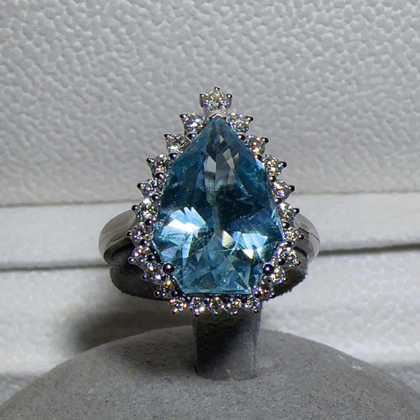 Eostre Aquamarine and Diamond Ring in 18k White Gold