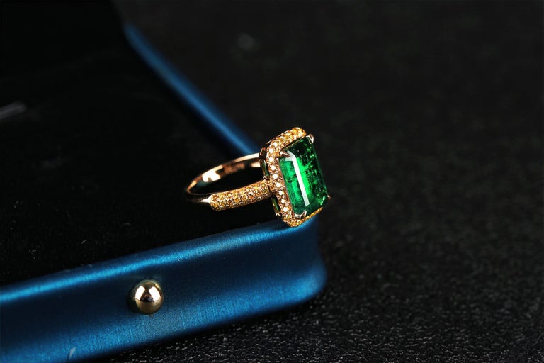 Eostre Vivid Green Emerald and Yellow Diamond Yellow Ring