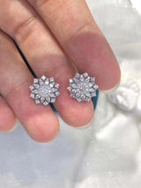 Diamond Flower Motif Earring in 18k Gold