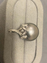 16.4 mm Grey Colour Tahitian Pearl and Diamond Pendant in 18k White Gold