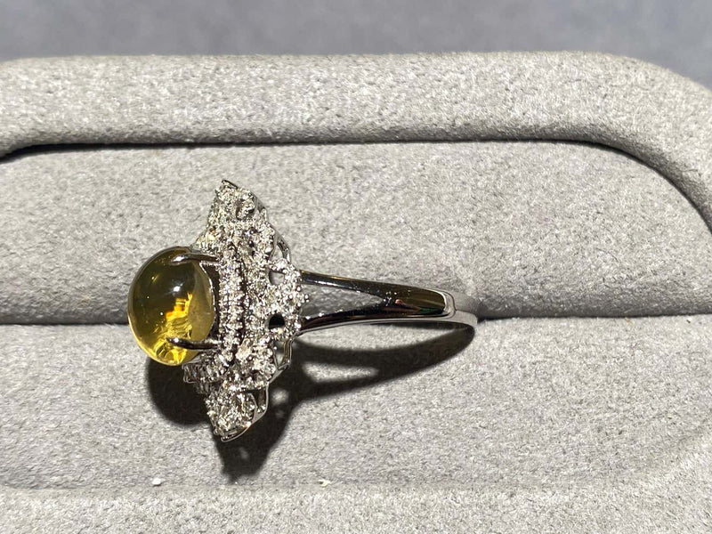 Chrysoberyl Cat's Eye and Diamond Ring in 18k White Gold